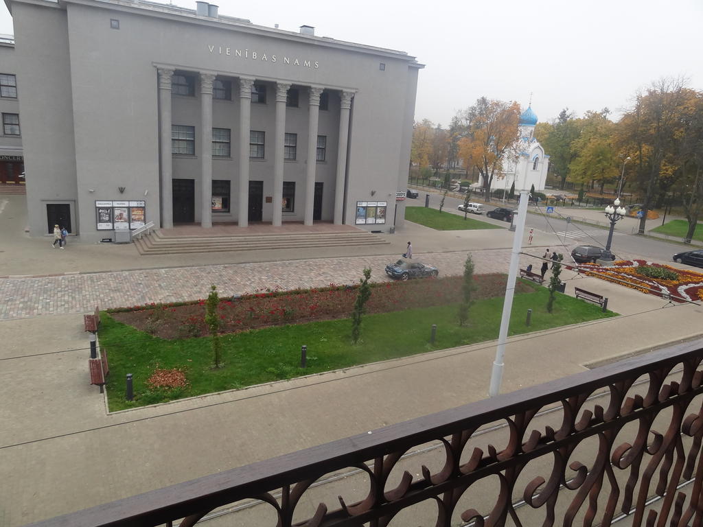 Hotel Rebir Даугавпилс Стая снимка