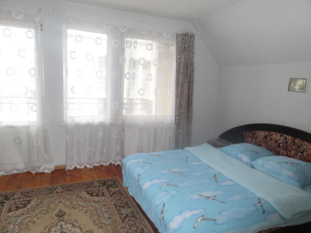Hotel Rebir Даугавпилс Стая снимка