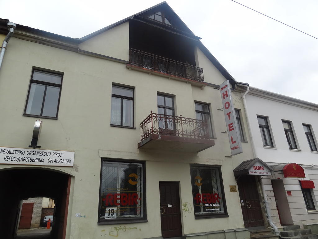 Hotel Rebir Даугавпилс Екстериор снимка